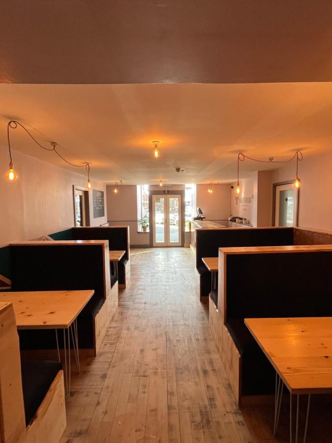 Hampton Hotel & Restaurant Llandrindod Wells Exterior photo