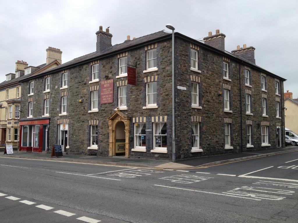 Hampton Hotel & Restaurant Llandrindod Wells Exterior photo
